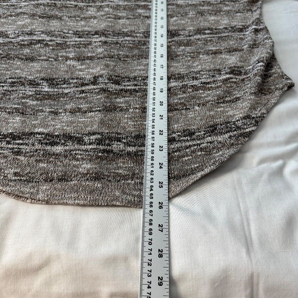 Jessica Simpson Women's Metallic 1/4 Sleeve Lightweight Sweater Brown Medium - Picture 11 of 13